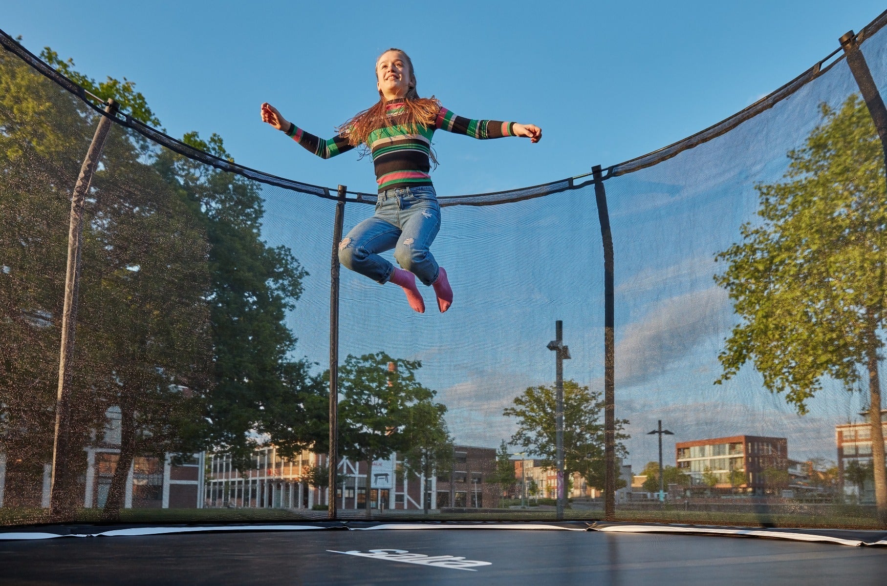 Salta 14ft Round Premium Black Edition Trampoline with Enclosure - Image 3