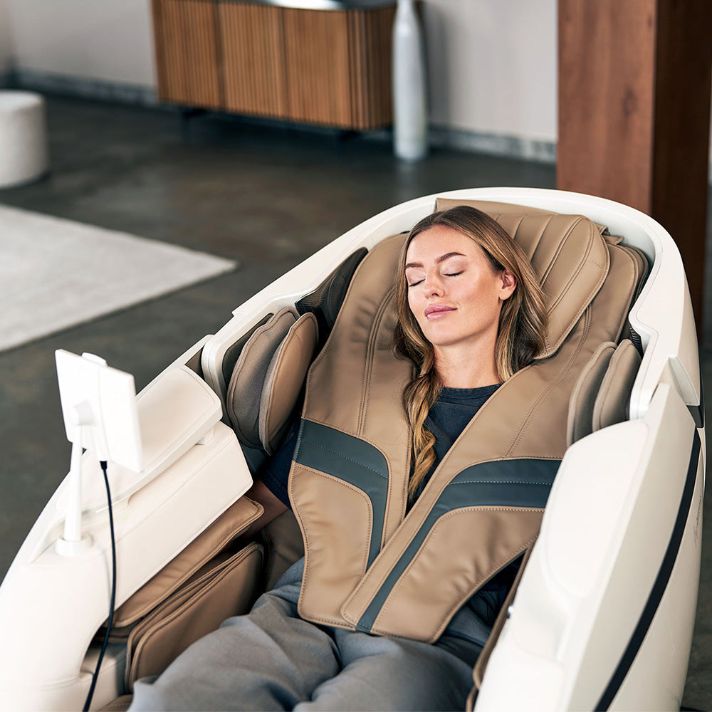 Casada Skyliner III Massage Chair - Image 5
