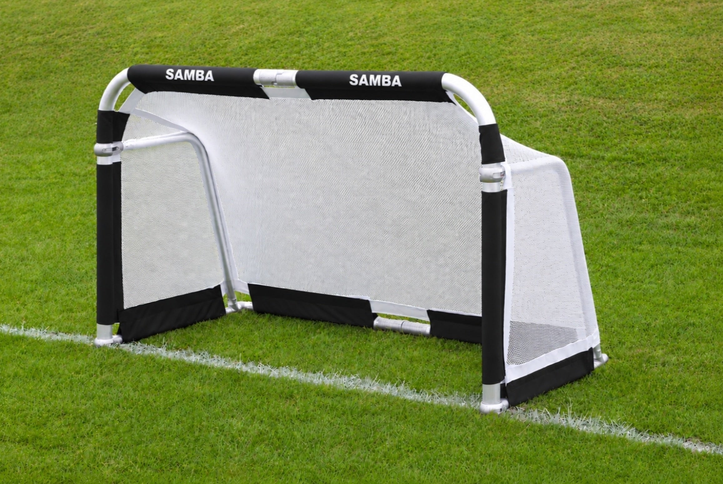 Samba Aluminium Folding Football Goal 5' X 3' - Image 6